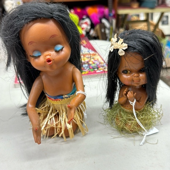 Set of Two Vintage Vinyl Plastic Hawaiian Hula Girl Dolls Grass SkirtHawaiian